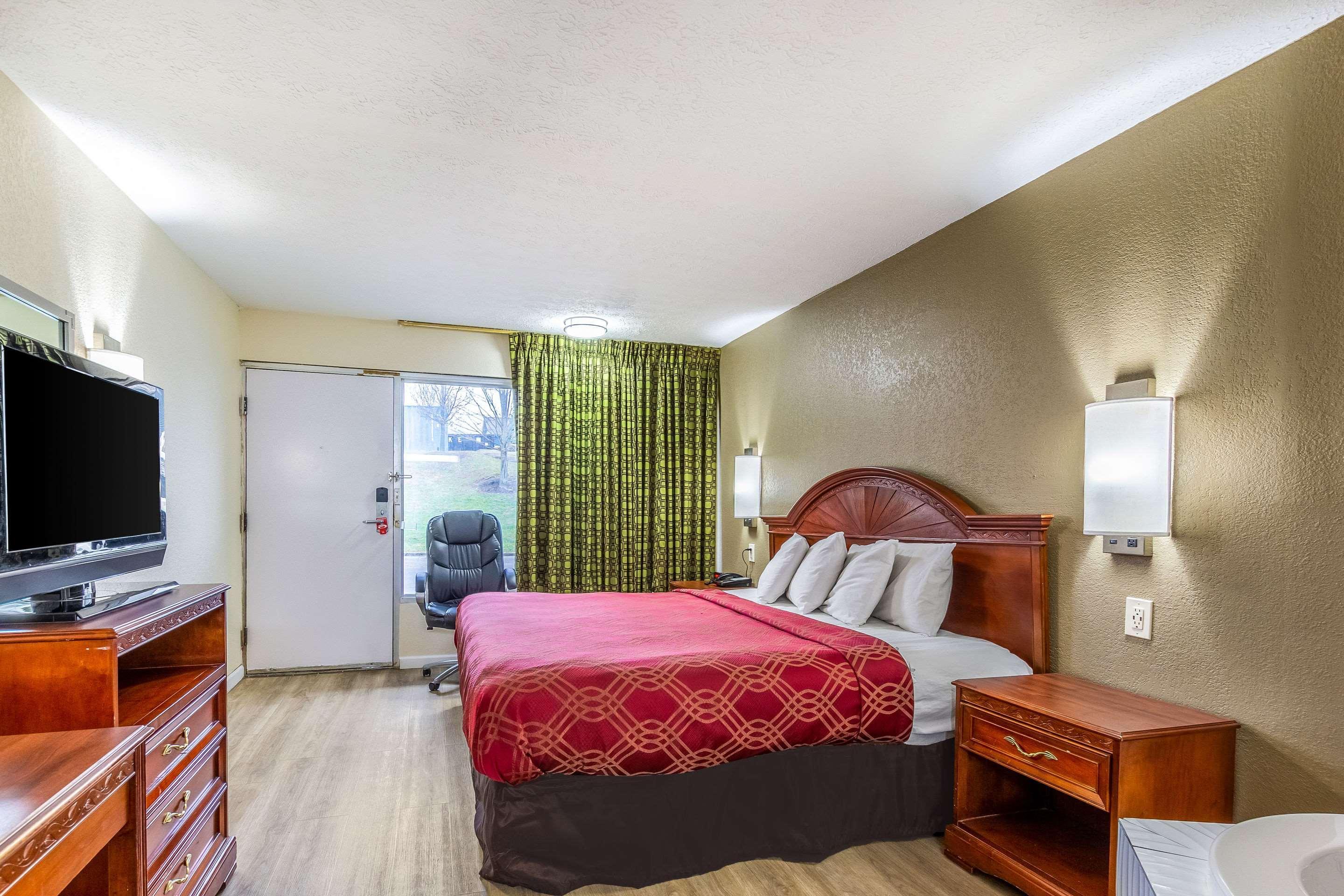 Red Roof Inn Walton - Richwood Luaran gambar